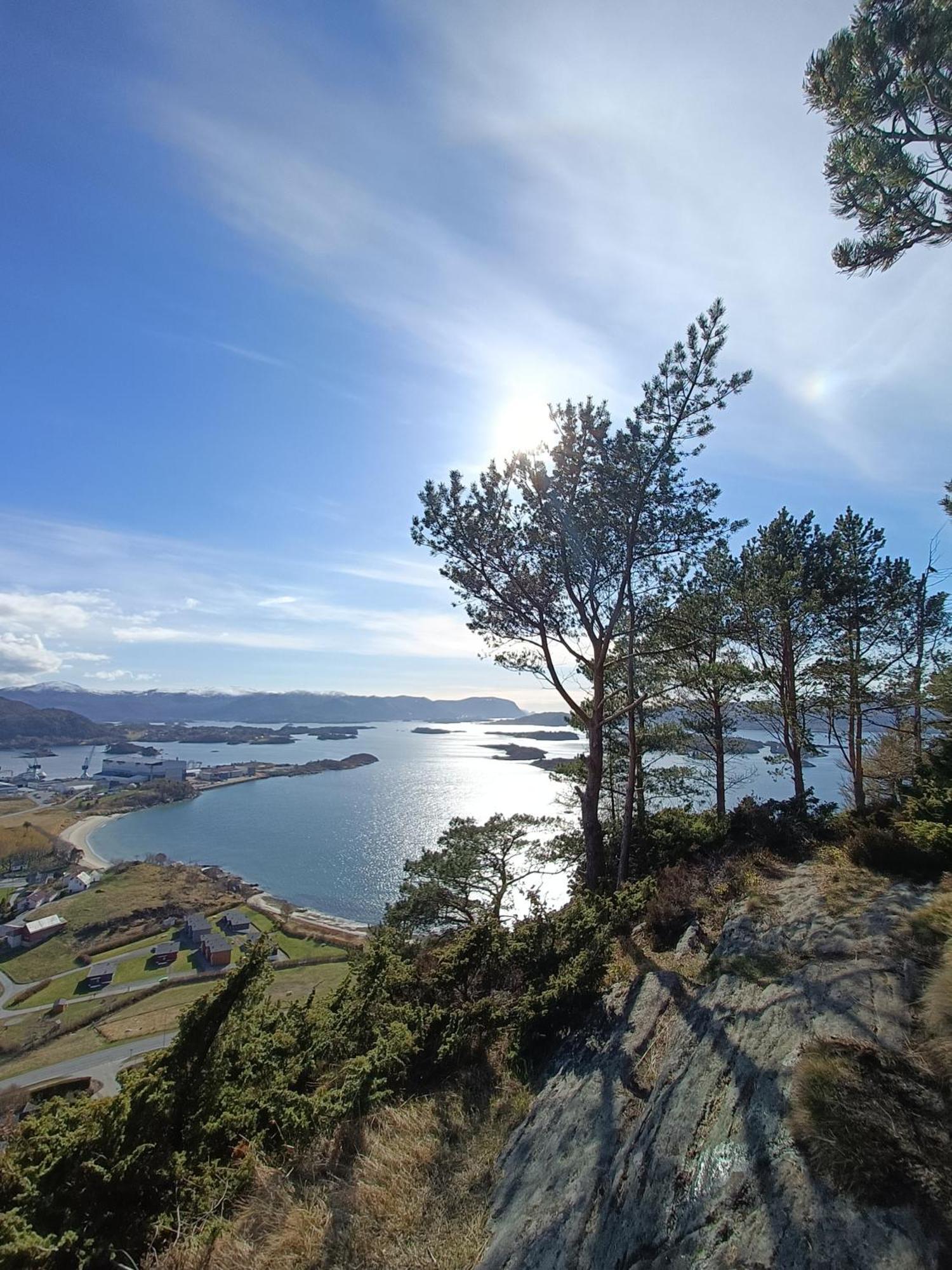 Villa Charming House In Ulsteinvik With Free Parking Exterior foto